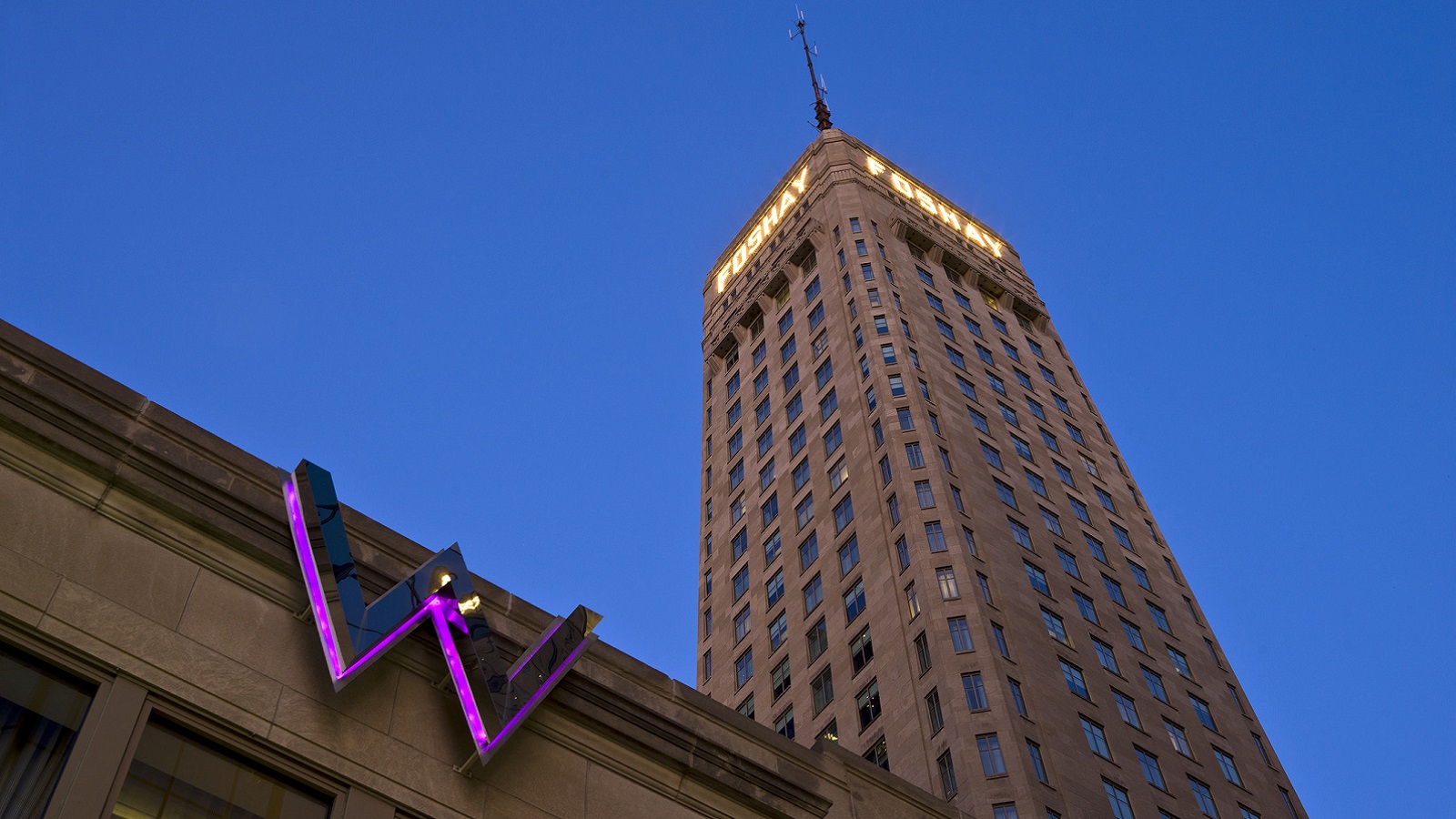 W Minneapolis - The Foshay, Minneapolis